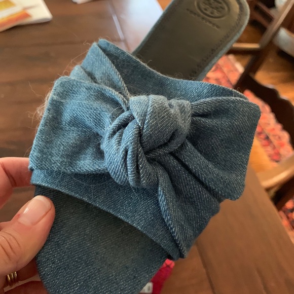 Tory Burch Annabelle Bow slides - Picture 2 of 3